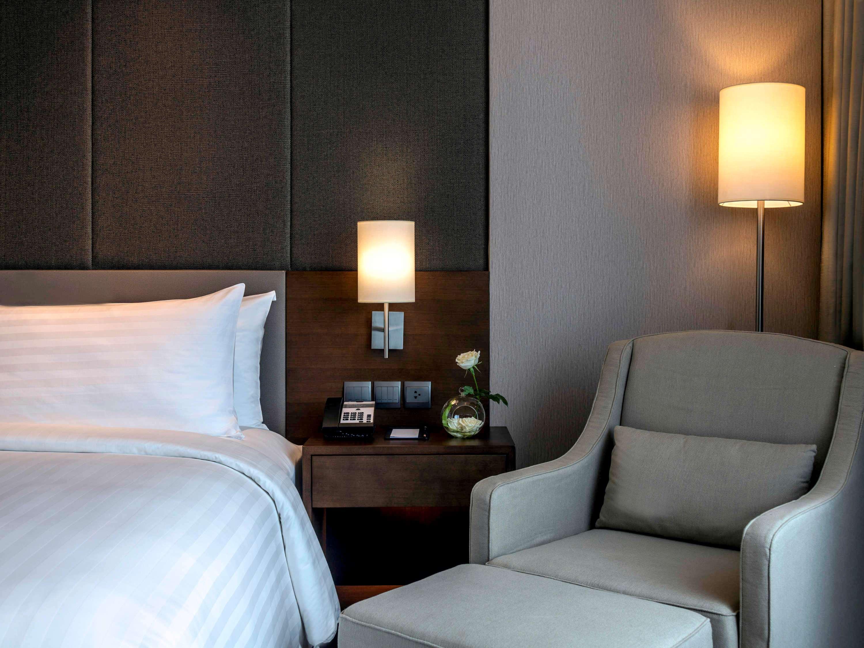 Отель Pullman Yangon Centrepoint Экстерьер фото