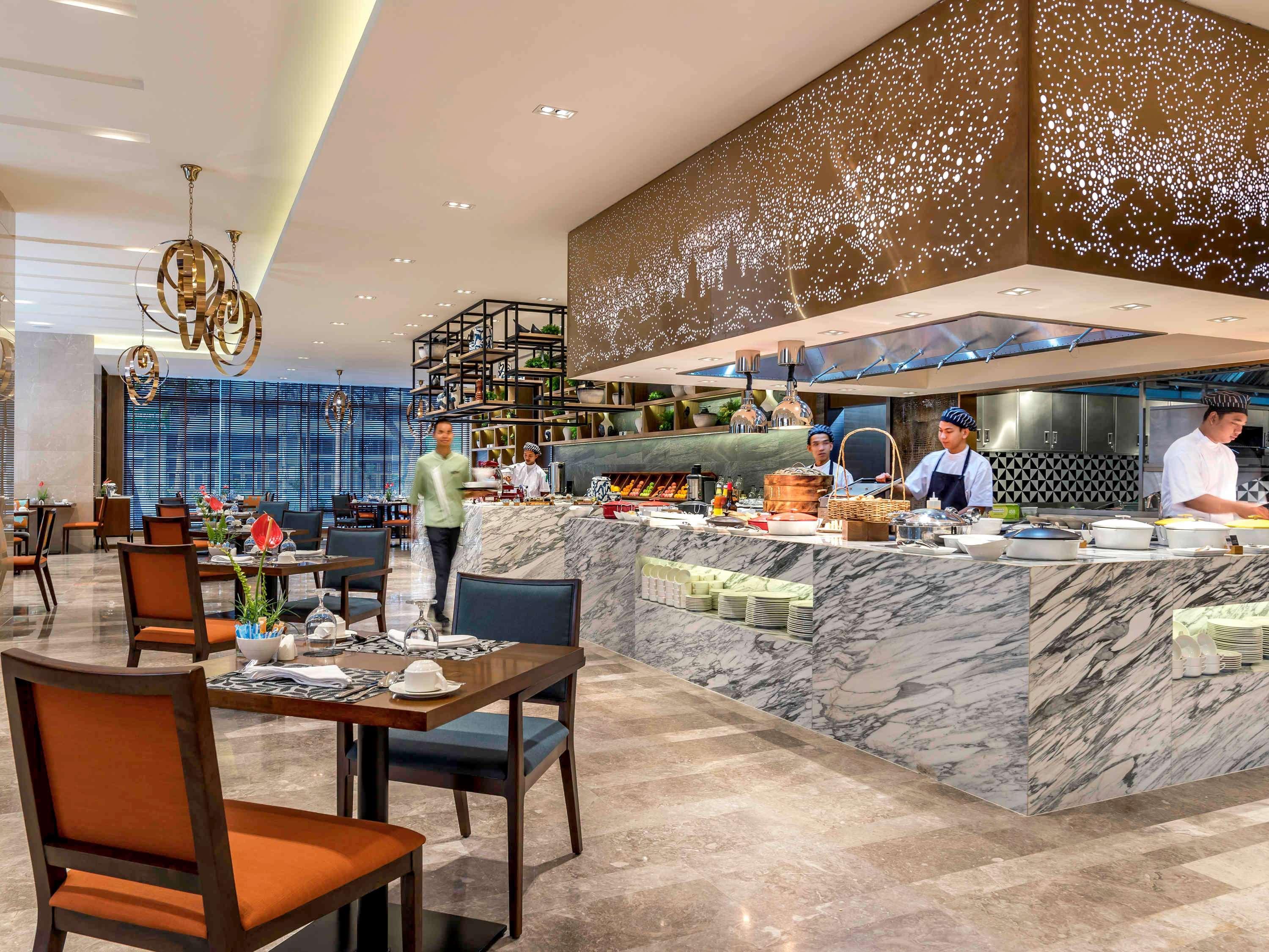 Отель Pullman Yangon Centrepoint Экстерьер фото