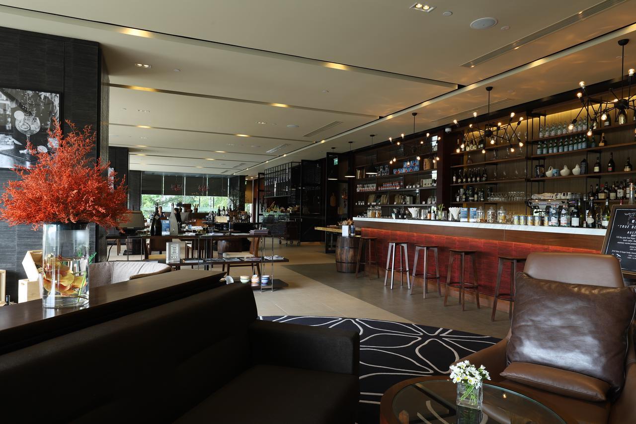 Отель Pullman Yangon Centrepoint Экстерьер фото