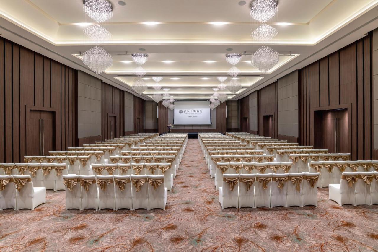 Отель Pullman Yangon Centrepoint Экстерьер фото