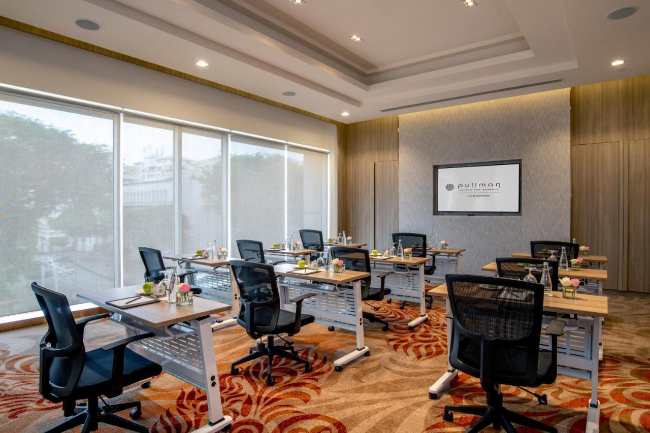 Отель Pullman Yangon Centrepoint Экстерьер фото