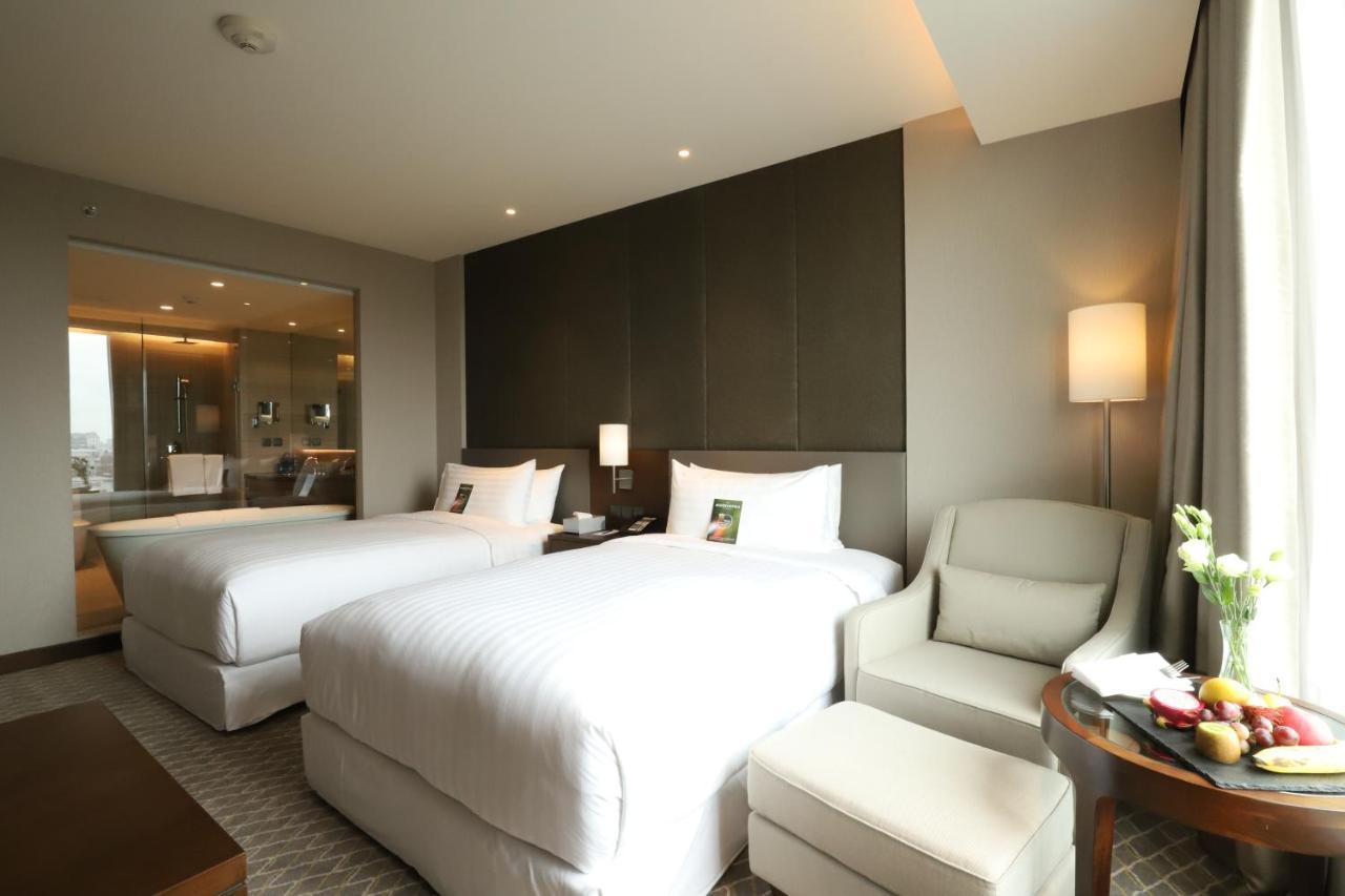 Отель Pullman Yangon Centrepoint Экстерьер фото